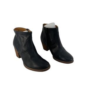 Women's 1937 Black Leather Ankle Bootie, Size 9, Preowned